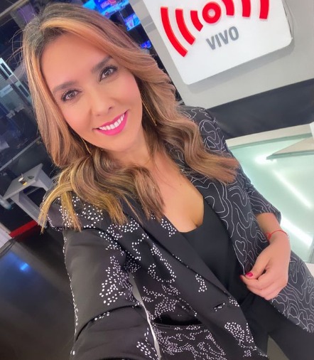 Pillos amenazaron y robaron a la presentadora Mónica Rodríguez 1 Pillos amenazaron y robaron a la presentadora Mónica Rodríguez Mónica Rodríguez, periodista y presentadora de Canal 1, fue víctima de la delincuencia el pasado jueves.