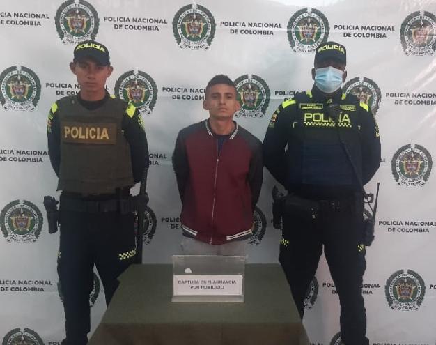 Recluso de estación de Bosa en estado de coma 1 Recluso de estación de Bosa en estado de coma Un joven de 24 años que se encontraba detenido en la estación de Policía de Bosa, desde febrero pasado, se encuentra en estos momentos en delicado estado de salud en el Hospital de Kennedy.