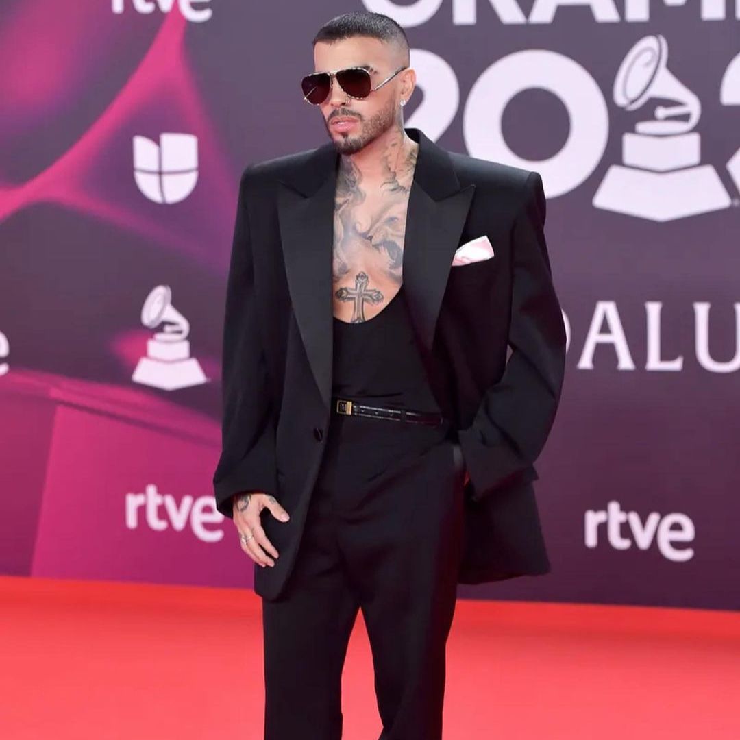 Rosalía y Rauw Alejandro se reencontraron en los Latin Grammy: ¿hubo indirectas? 2 Rosalía y Rauw Alejandro se reencontraron en los Latin Grammy: ¿hubo indirectas? En la noche del jueves se celebraron los premios Latin Grammy. Tras cuatro meses de haber anunciado su ruptura, Rosalía y Rauw Alejandro se reencontraron en la ceremonia y al parecer hubo indirectas de lado y lado.