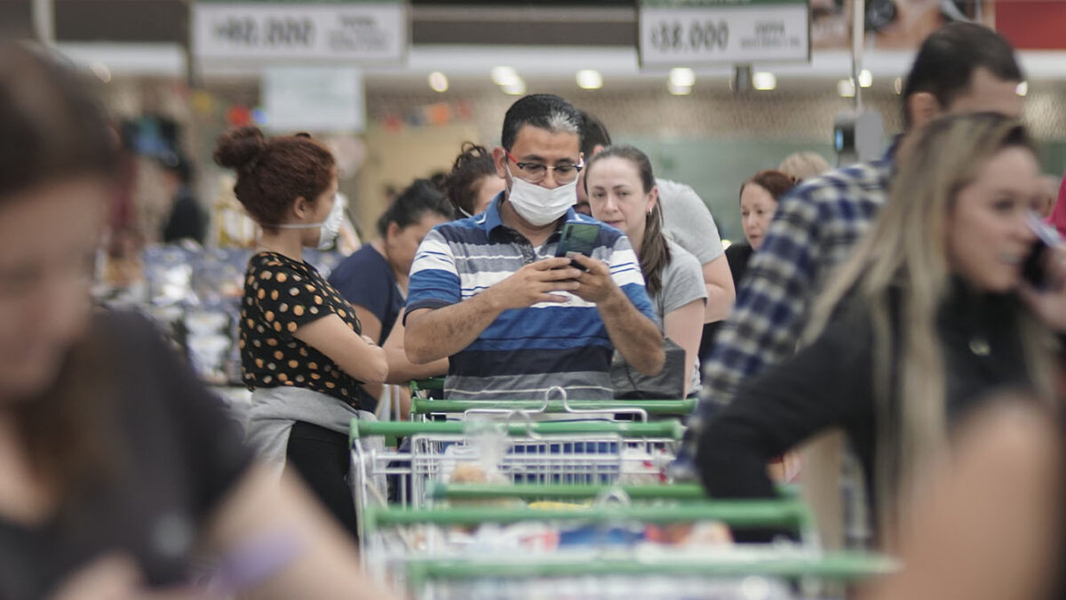 Se puso cara la lonchera por el impuesto saludable Bajarle al consumo de alimentos ultraprocesados y con alto contenido de sal, azúcar y grasas es el objetivo del impuesto saludable que empezó a regir a partir de ayer en todo el país.