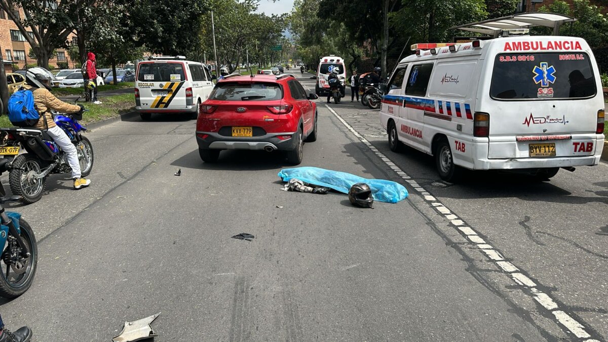 Accidente de tránsito deja un peatón muerto en la NQS con calle 75 Un grave accidente de tránsito cobró la vida de un peatón la tarde de este sábado a la altura de la NQS con calle 75, sentido norte- sur.