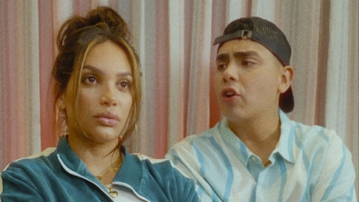 ¡Confirmado! Andrea Valdiri y Saruma se divorcian 6 ¡Confirmado! Andrea Valdiri y Saruma se divorcian Luego de varios rumores que surgieron en las últimas semanas sobre una supuesta ruptura, la bailarina e influencer Andrea Valdiri finalmente confirmó su divorcio con el creador de contenido, Felipe Saruma.