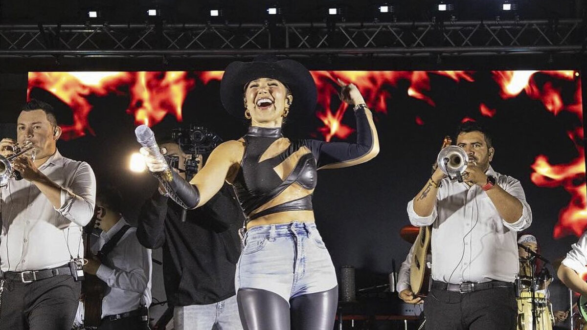 La despampanante hermana de Paola Jara que pocos conocen 2 La despampanante hermana de Paola Jara que pocos conocen La hermana de Paola Jara ha dejado a muchos con la boca abierta. Les contamos sobre la bella joven.