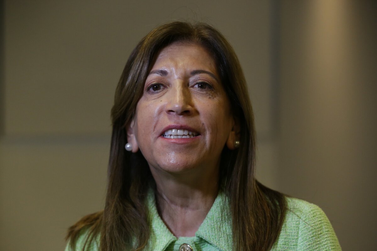 "No estaba de acuerdo con el manejo de la defensa del Estado": Petro sobre la renuncia de Zamora El presidente, Gustavo Petro, confirmó este lunes desde Dubái que en efecto se aceptó la renuncia de Martha Lucía Zamora, en la dirección de la Agencia Nacional de Defensa Jurídica, al sostener que no estaba de acuerdo con la manera como ejercía el cargo.