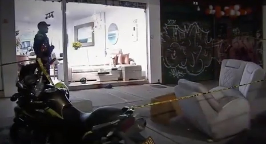 A bala asesinaron a un joven en Puente Aranda Un nuevo ataque sicarial dejó a un joven de 20 años muerto en el barrio La Guaca, de la localidad de Puente Aranda.