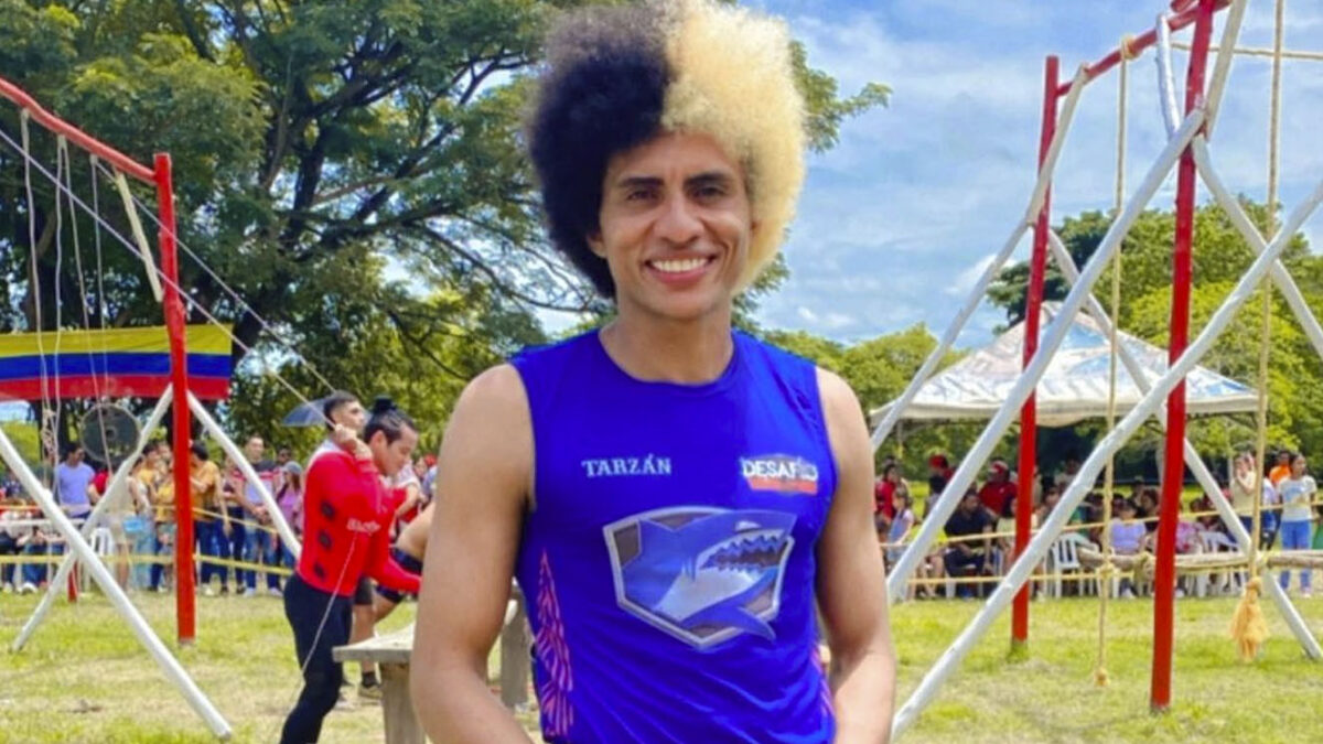 A exparticipante de 'El Desafío' le imponen detención domiciliaria por millonaria estafa 10 A exparticipante de 'El Desafío' le imponen detención domiciliaria por millonaria estafa 'Tarzán', exparticipante del reality 'El Desafío The Box' en el 2022, fue puesto bajo detención domiciliaria por un millonario caso de fraude contra Tiendas Ara.