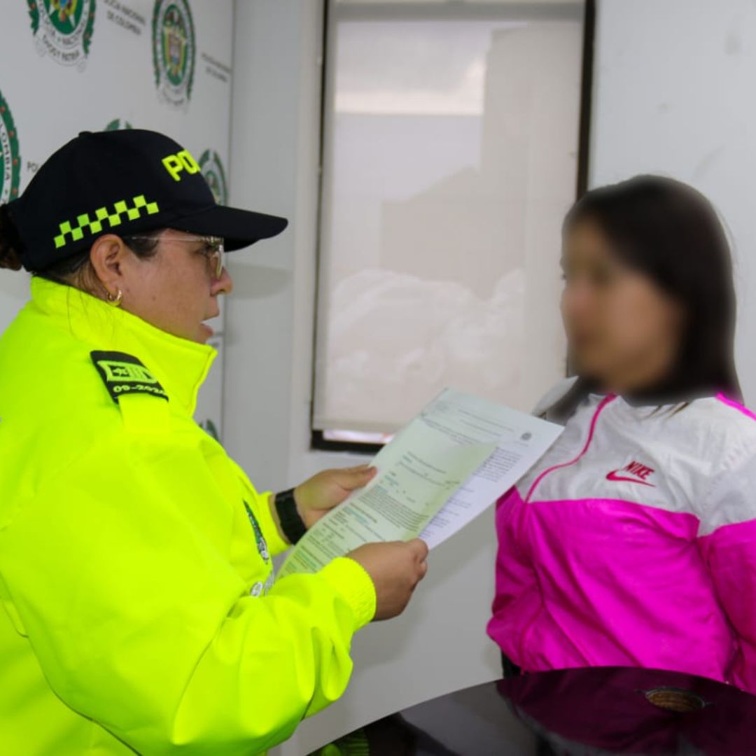 Cayó ‘La Bebecita’: una de las mujeres más buscadas de Suramérica 1 Cayó ‘La Bebecita’: una de las mujeres más buscadas de Suramérica En un operativo realizado por autoridades de Colombia, Perú y Estados Unidos se logró el arresto en Bogotá de la ciudadana venezolana Wanda del Valle Bermúdez (26 años), pedida con notificación roja por la oficina de Interpol en Lima, por hacer parte de la organización criminal trasnacional conocida como 'El tren de Aragua'.