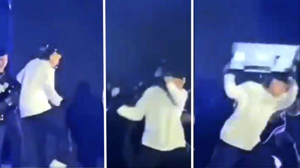 EN VIDEO: Peso Pluma enloquece y rompe pantalla en pleno concierto 1 EN VIDEO: Peso Pluma enloquece y rompe pantalla en pleno concierto Un video en el que se ve al cantante Peso Pluma romper y patear una pantalla en medio de su concierto, causa indignación entre sus fans.