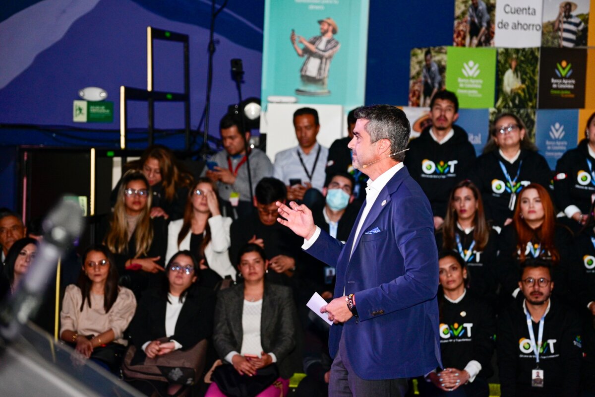 El Banco Agrario da un salto digital 1 El Banco Agrario da un salto digital La gran apuesta del Banco Agrario es promover la economía popular y la inclusión financiera; para lograrlo, la entidad financiera con mayor presencia y cobertura en el país le apuesta a integrar herramientas tecnológicas de vanguardia como lo son su billetera electrónica 'Bico' y la cuenta de ahorros 100% digital.