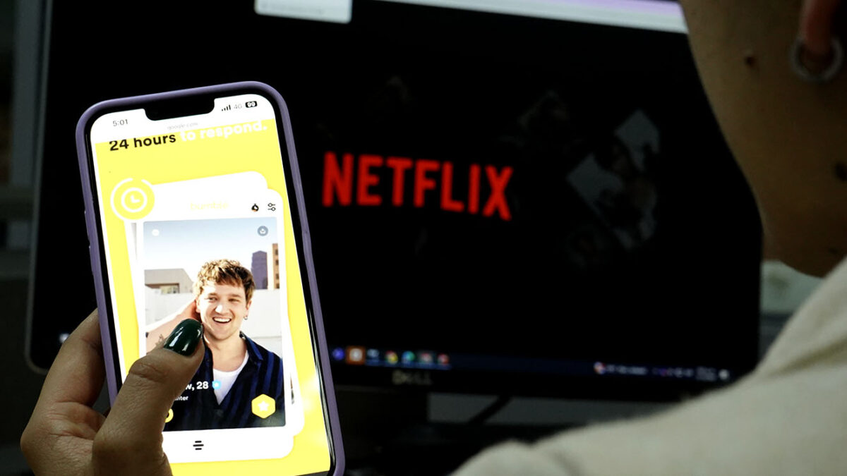 En Navidad puede encontrar pareja viendo series 1 En Navidad puede encontrar pareja viendo series Una nueva unión, bastante particular, se acaba de dar entre las populares aplicaciones de Bumble y Netflix.
