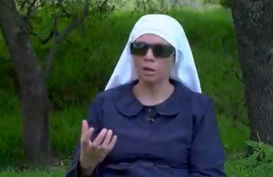 Estas son las 'monjas' de la marihuana que piden regularizar su consumo 1 Estas son las 'monjas' de la marihuana que piden regularizar su consumo Cinco mujeres vestidas de monjas quieren quitarle el negocio a los narcos difundiendo los poderes curativos de la marihuana
