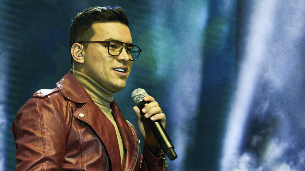 “Estoy agotado”: Yeison Jiménez habló de las enfermedades que padece 1 “Estoy agotado”: Yeison Jiménez habló de las enfermedades que padece El cantante Yeison Jiménez confesó que en los últimos meses no ha estado bien de salud a pesar de que, según contó, este año estuvo muy juicioso.