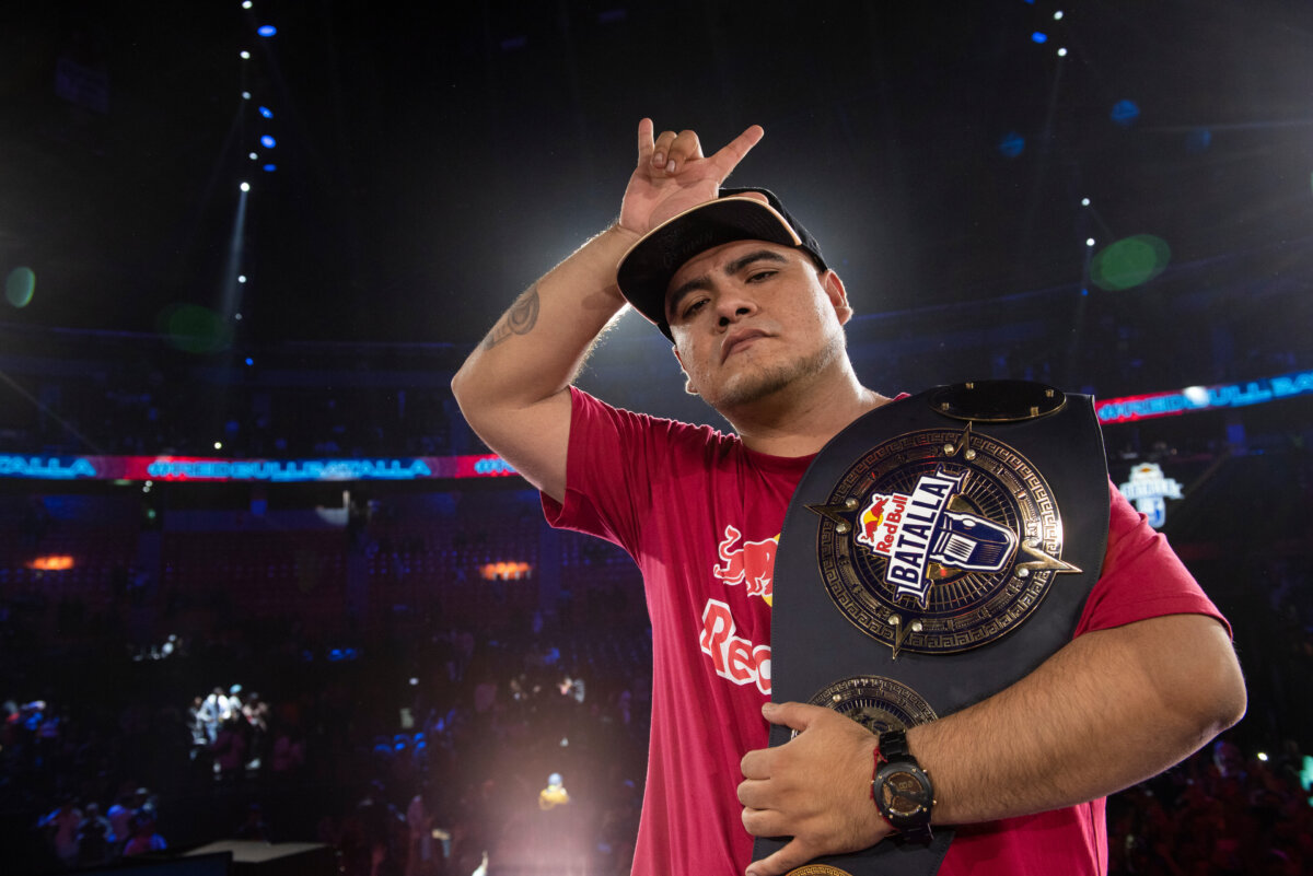 FatN, el caleño que quiere ser el mejor rapero de la Red Bull Batalla La vida da muchas vueltas y siempre da sorpresas. Que lo diga Alan Cortez, más conocido en el mundo de las batallas de freestyle como FatN.