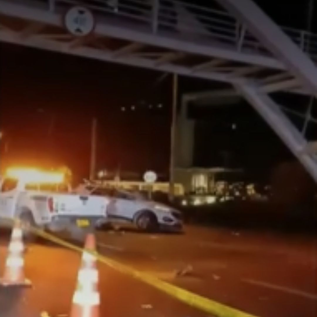 Grave accidente en la Autopista Norte dejó 2 muertos y 4 heridos 1 Grave accidente en la Autopista Norte dejó 2 muertos y 4 heridos Un fatal accidente de tránsito cobró la vida de dos personas y dejó a otras cuatro heridas.