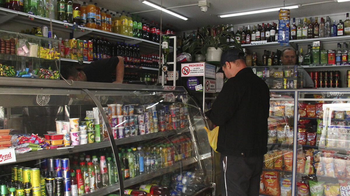 Las aplicaciones que le ayudan con su negocio Los avances tecnológicos también han ayudado a los comerciantes y tenderos para poder ofrecer un mejor servicio, capacitarse y hasta acudir a ayudas extra para administrar sus negocios.