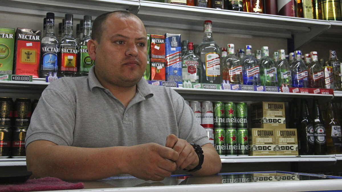 Los secretos para triunfar como tendero 8 Los secretos para triunfar como tendero En el vibrante escenario de los negocios locales en Colombia, ser un tendero exitoso va más allá de simplemente abrir las puertas de la tienda.