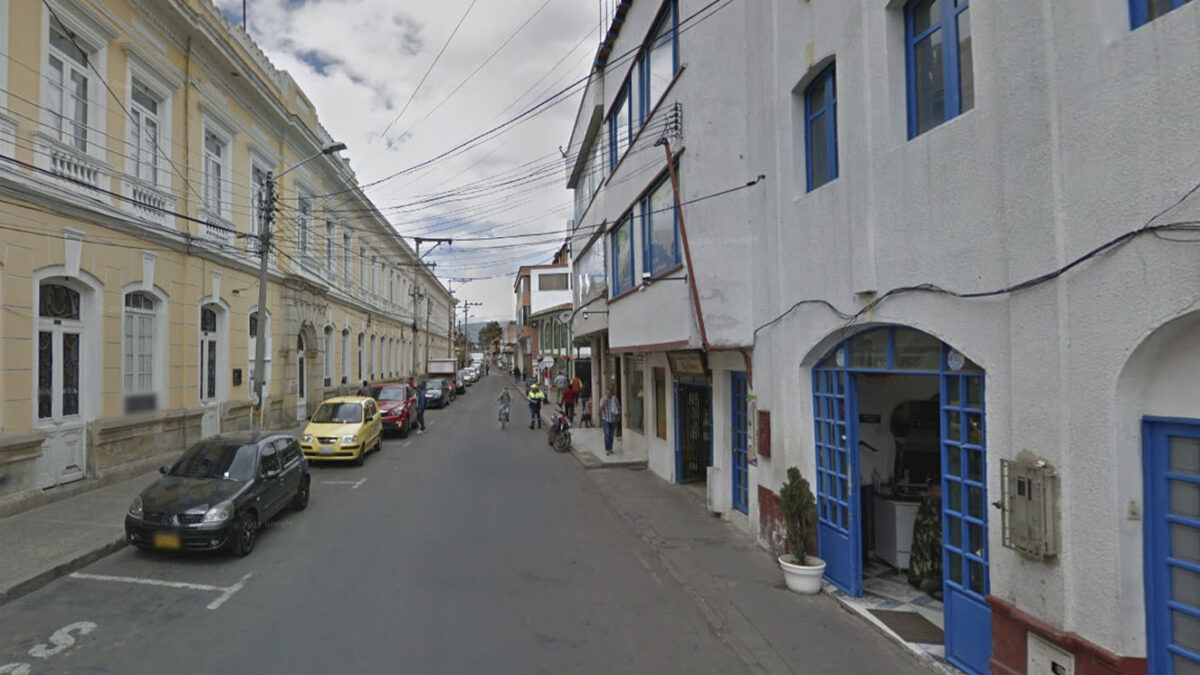 Miniteca terminó a puñal en Cundinamarca La violencia no discrimina latitudes por esta época del año, y en esta oportunidad un nuevo hecho violento sacudió a Zipaquirá en las últimas horas por cuenta del crimen a puñal que se presentó en el barrio Samaria.