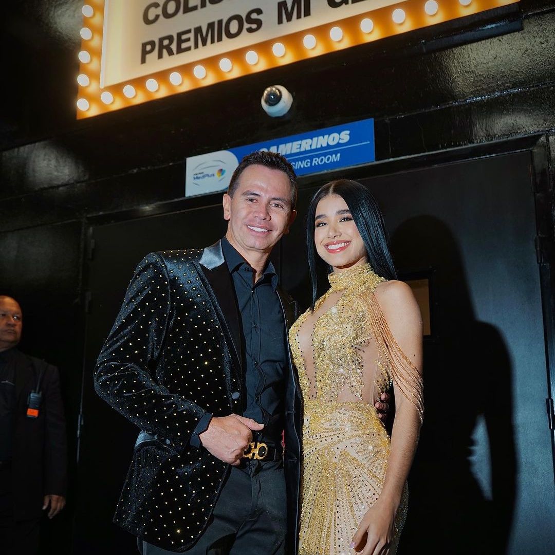 “No tengo lujos”: novia de Jhonny Rivera contó la razón por la que no muestra su casa 1 “No tengo lujos”: novia de Jhonny Rivera contó la razón por la que no muestra su casa La joven le respondió a los fanáticos que le pedían que hiciera un ‘house tour’ o recorrido por su hogar.