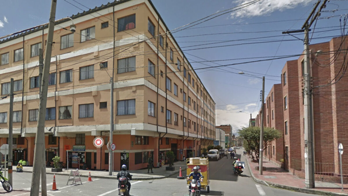 Nuevo caso de feminicidio: patrullero habría asesinado a su esposa en Los Mártires 1 Nuevo caso de feminicidio: patrullero habría asesinado a su esposa en Los Mártires Las autoridades informaron que un patrullero de la Policía Nacional habría asesinado a su esposa, quien también era policía.