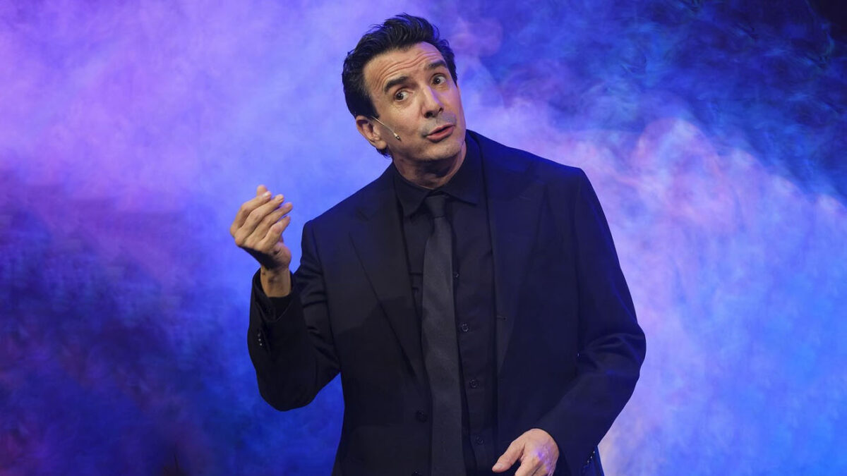 'Orgasmo', el show con el que Antonio Sanint responde preguntas que pocos se atreven a realizar El actor y comediante Antonio Sanint nos reveló los interrogantes que desde joven se realizaba sobre sexualidad y que lo llevaron a realizar su obra.