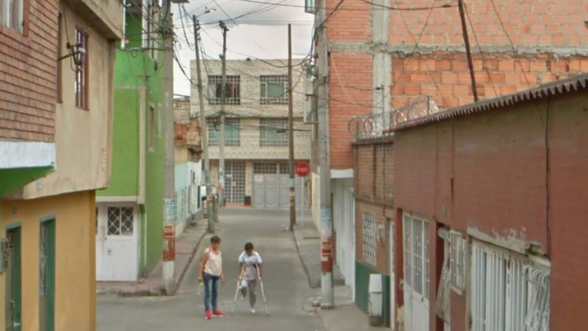 Peter Méndez fue asesinado a bala durante Nochebuena en Bosa Durante la tradicional celebración del 24 de diciembre, los habitantes del barrio La Amistad, en Bosa, presenciaron el crimen de Peter Méndez, un hombre de 31 años que fue asesinado a bala. Le contamos los detalles.