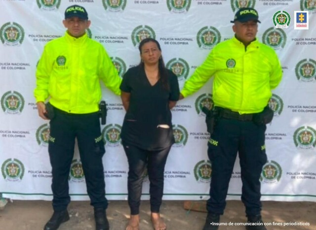 Presunta responsable del robo a la casa de Silvestre Dangond es enviada a la cárcel Un juez de control de garantías impuso medida de aseguramiento en centro de reclusión a Luz Enith Orozco Troya, quien era la empleada doméstica de Silvestre Dangond, pues es señalada de ser la responsable del delito de hurto en la vivienda del cantante de vallenato.