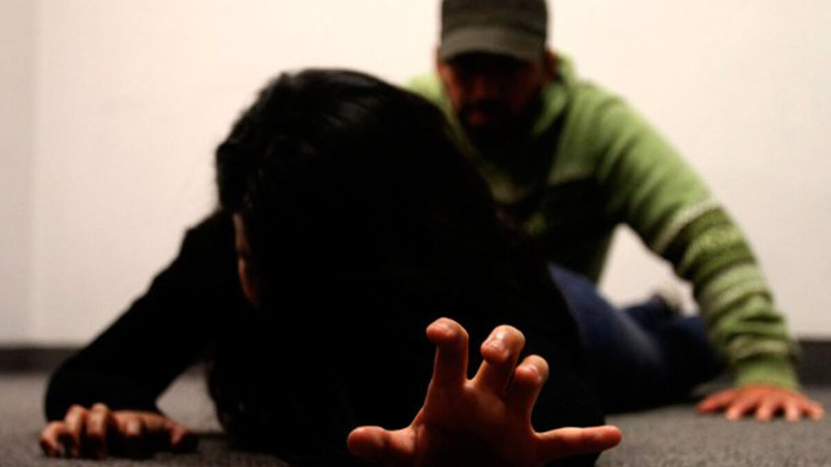 Presunto violador de un niño de 6 años está libre 5 Presunto violador de un niño de 6 años está libre Los padres de un menor de tan solo 6 años se encuentran moviendo cielo y tierra para que el caso de su hijo no quede impune, pues hace tan solo unos días descubrieron que un allegado a la familia lo habría abusado sexualmente.