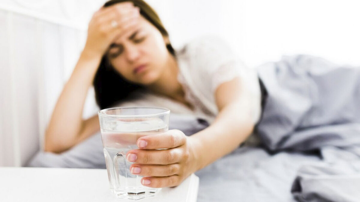 Tips para superar el guayabo 4 Tips para superar el guayabo Q’HUBO le trae algunos tips para combatir el guayabo por el consumo de licor durante las fiestas de fin de año.