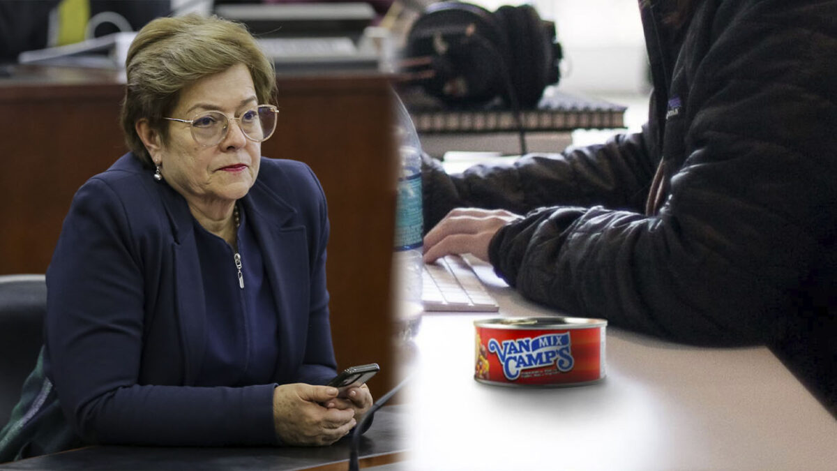 Van Camp's rechaza polémicas declaraciones de MinTrabajo y anuncia acciones legales 2 Van Camp's rechaza polémicas declaraciones de MinTrabajo y anuncia acciones legales Ante las declaraciones de la ministra de trabajo Gloria Inés Ramírez, en donde advertía sobre unas supuestas condiciones laborales bastante denigrantes en la empresa de la marca Van Camp's, la organización aseguró que todo "es mentira" y que tomará acciones legales para defenderse.