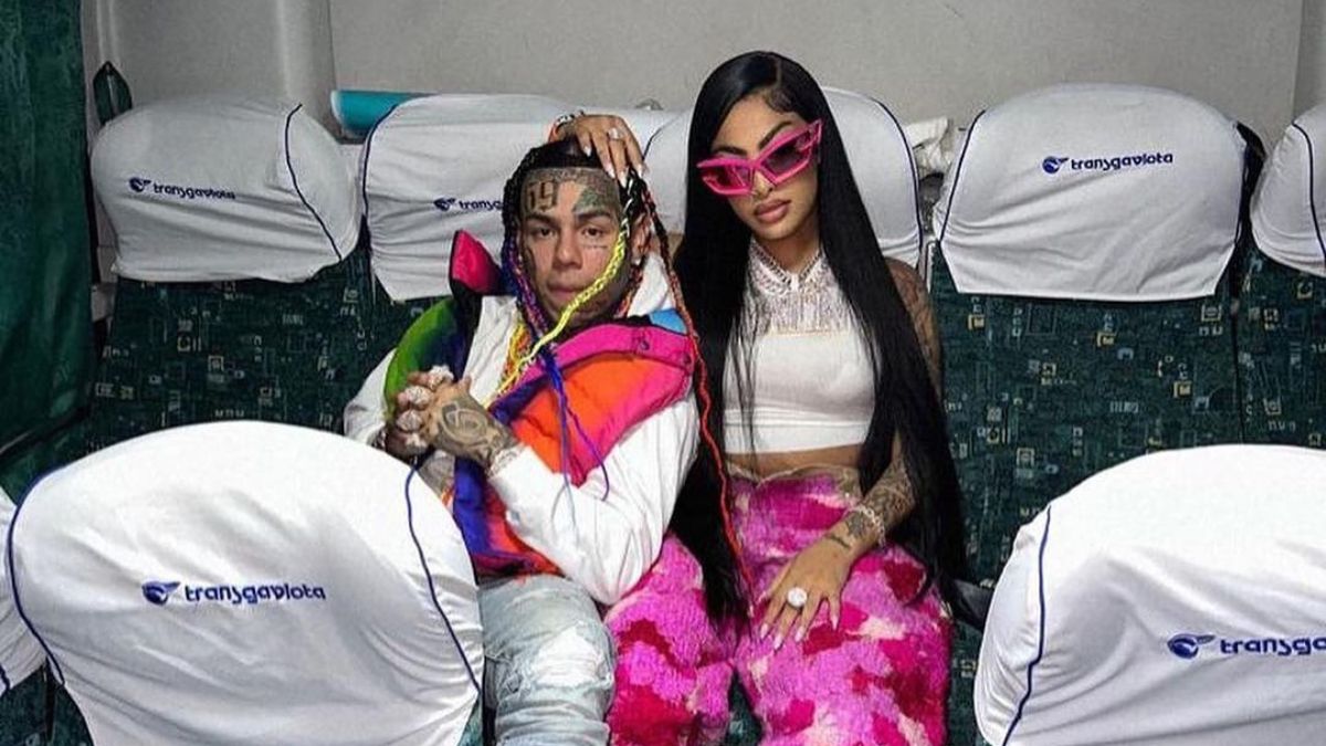 Yailin 'La Más Viral' fue arrestada por presunta agresión a su expareja Tekashi Luego de que Tekashi compartiera unos videos en donde se ve a Yailin, presuntamente, amenazándolo con un cuchillo en su mano, se conoció que la dominicana fue arrestada en Estados Unidos.