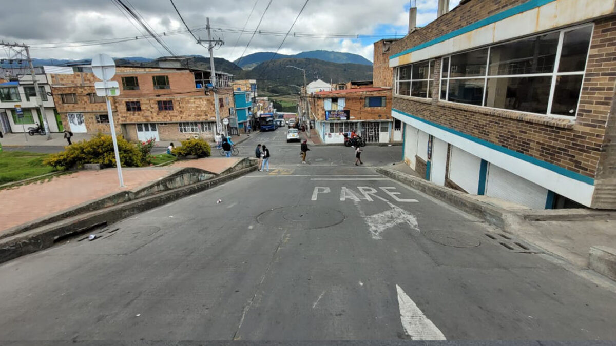 Menor fue baleado en Usme por intolerancia El sonido de un disparo paralizó a la comunidad de Usme el pasado 7 de diciembre, luego de que un menor de 17 años fuera asesinado, presuntamente, por una de las personas que lo acompañaba en la celebración de la Noche de Velitas.