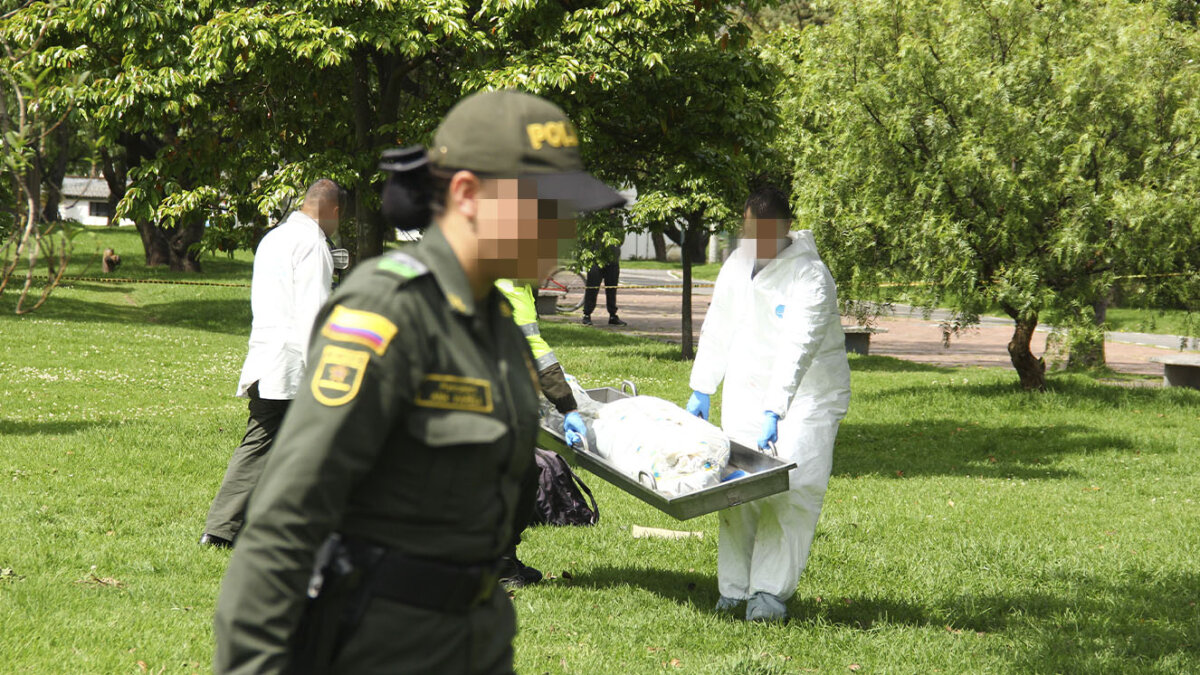 ¡Atención! Autoridades encuentran cadáver en el río Bogotá, cerca al aeropuerto El Dorado 2 ¡Atención! Autoridades encuentran cadáver en el río Bogotá, cerca al aeropuerto El Dorado La Policía Metropolitana confirmó el hallazgo del cadáver de un hombre en el río Bogotá.