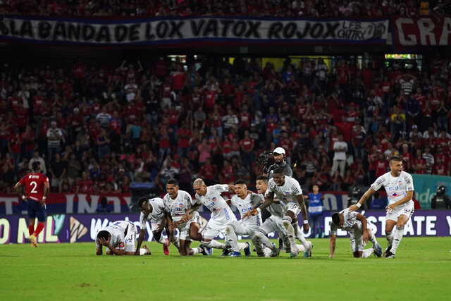 ¡Campeón! Junior logró su décima estrella 2 ¡Campeón! Junior logró su décima estrella La noche de este 13 de diciembre ya es una fecha histórica para el Junior, pues logró ser campeón de la Liga Colombiana en el segundo semestre del año 2023, obteniendo su décima estrella.