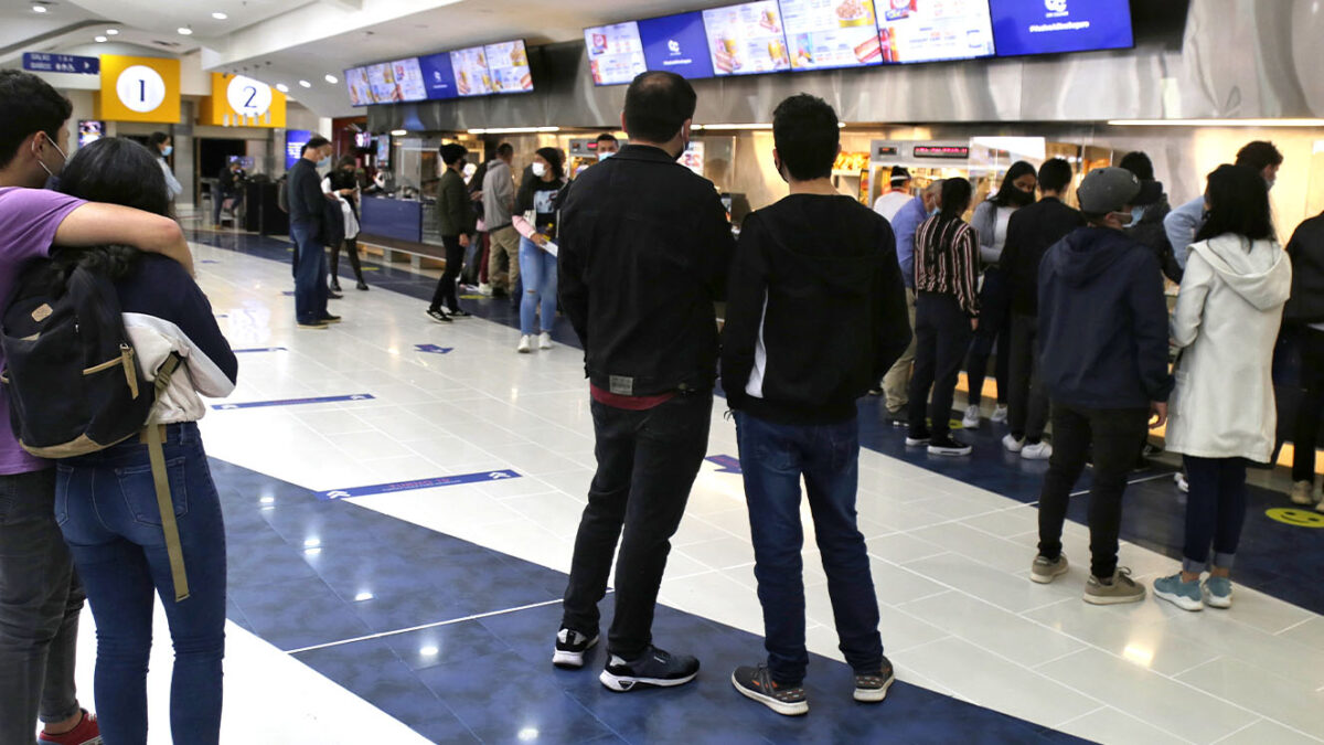 ¡No se lo pierda! Anuncian boletas de cine a $6.000 Los colombianos podrán disfrutar de los últimos estrenos del cine por un valor de 6.000 pesos. Le contamos donde estará disponible la promoción.
