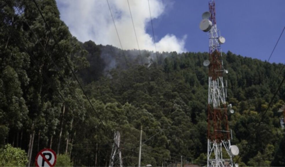 Declaran alerta zonal por deterioro de la calidad del aire: esto es lo que podemos hacer El alcalde Carlos Fernando Galán anunció que la Administración Distrital declaró alerta zonal debido al marcado deterioro de la calidad del aire en las localidades de Bosa y Kennedy. Además, se extiende parcialmente a las localidades de Puente Aranda, Tunjuelito, Fontibón y Ciudad Bolívar.