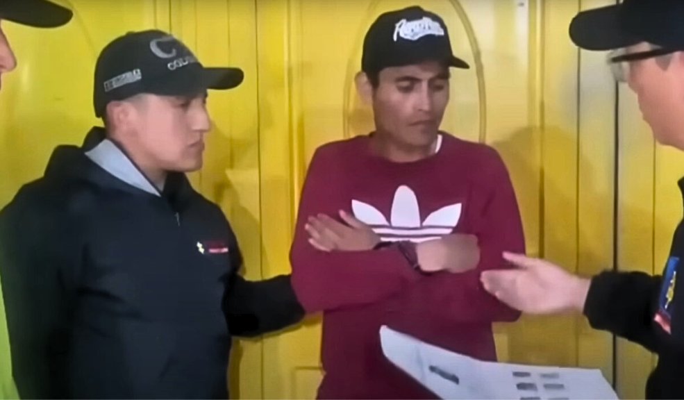 56 años de prisión para sujeto que incineró a su expareja e hijastra en Ciudad Bolívar 6 56 años de prisión para sujeto que incineró a su expareja e hijastra en Ciudad Bolívar El 30 de septiembre de 2023, en el barrio Los Alpes (Ciudad Bolívar), Sandy Madera Arroyo le prendió fuego a la vivienda en donde se encontraba su expareja y su hijastra, luego de que la mujer le pidiera terminar la relación. Ahora el hombre deberá pagar una condena de 56 años de prisión.