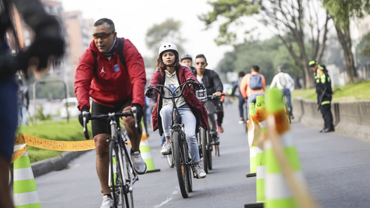 Aliste la bici para el día sin carro y sin moto 5 Aliste la bici para el día sin carro y sin moto Esta jornada, que se llevará a cabo el próximo 1 de febrero, busca generar hábitos de movilidad sostenible en la ciudadanía. En Q'HUBO le contamos todo lo que debe saber para qué la medida no lo tome desprevenido.