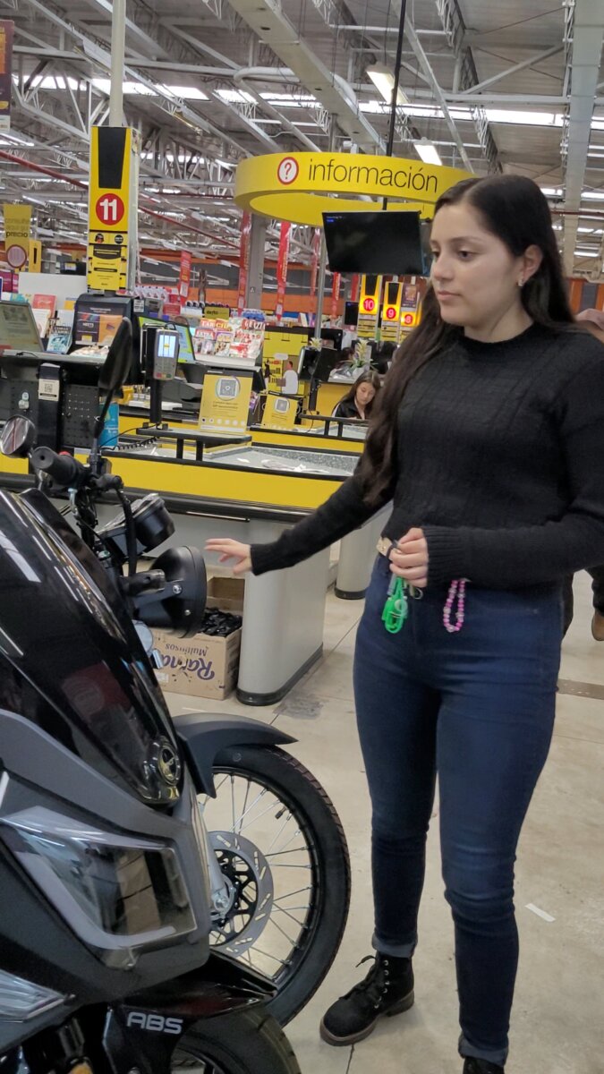 Año nuevo, metas nuevas Enero es siempre una buena época para fijarse metas y proyectos: aprender inglés, hacer más ejercicio, empezar la universidad, comprar carro o moto, cambiar de casa, poner un negocio propio, entre muchos otros.