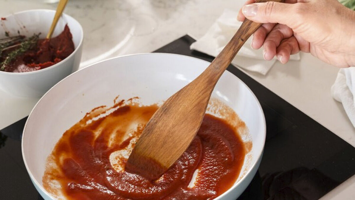 Así se prepara la mejor salsa napolitana 1 Así se prepara la mejor salsa napolitana La cocina italiana es conocida en todo el mundo por su simplicidad, autenticidad y la riqueza de sus sabores.