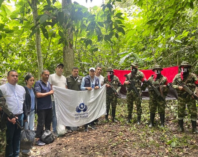 Alto comisionado confirma una prórroga del cese al fuego con el Eln 1 Alto comisionado confirma una prórroga del cese al fuego con el Eln El alto comisionado de paz, Otty Patiño, confirmó esta tarde que se logró un acuerdo de extensión del cese al fuego con el Eln, que estaba a punto de vencerse el próximo 29 de enero.