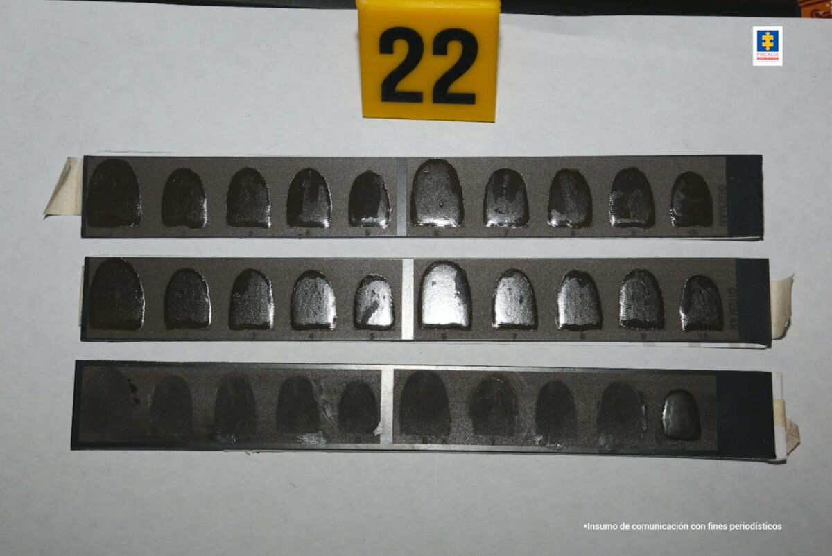 Cárcel para peligroso ciberdelincuente de Bosa 1 Cárcel para peligroso ciberdelincuente de Bosa Alias 'Tuca' fue enviado a la cárcel por suplantar identidades para cometer hurtos y otros delitos por diferentes medios informáticos. Así operaba este ciberdelincuente.
