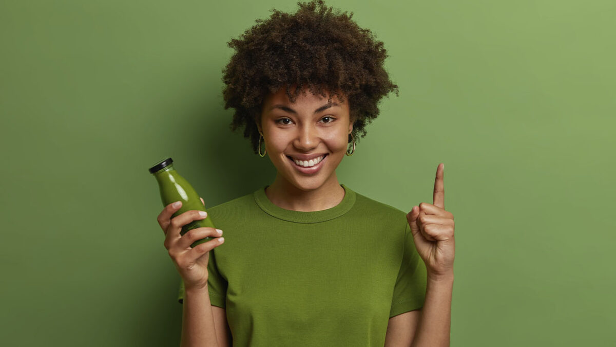 Diez trucos detox para estar en forma y más saludable después de diciembre 7 Diez trucos detox para estar en forma y más saludable después de diciembre Tras los excesos festivos, la búsqueda de métodos efectivos y saludables para recuperar la forma se vuelve prioritaria. Descubre aquí 10 consejos detox propuestos por expertos en Vogue.