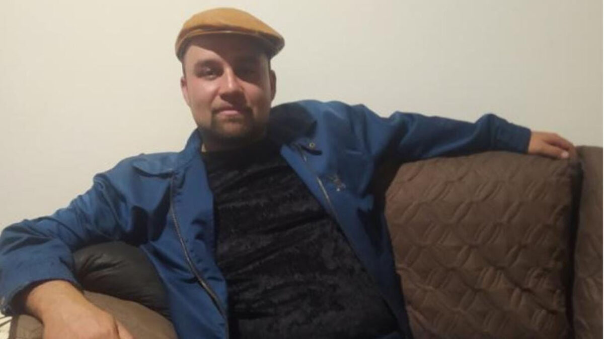 Exigen justicia por crimen de bicitaxista en Bosa 6 Exigen justicia por crimen de bicitaxista en Bosa Ha pasado un mes y medio desde que Victorino Piraquive Sánchez (31 años) fue asesinado en el barrio San José de Bosa. Sus familiares, en medio del dolor que les embarga al no tenerlo a su lado y la forma en la que se los arrebataron, solo piden a las autoridades que el caso no quede impune.