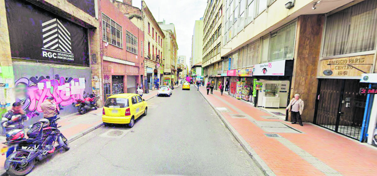 Extraña muerte de un hombre en Los Mártires Por medio de una llamada anónima, los agentes de la Policía de Los Mártires fueron alertados el pasado sábado de un hombre que se encontraba tendido en el suelo sobre la carrera 15A con calle 8.