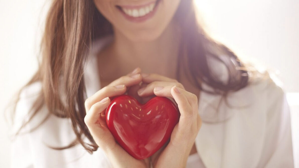 La 'corazonada' es un susurro del alma Lo que más me gusta de las ‘corazonadas’, esas que fluyen desde lo más recóndito de nuestro ser, es que nos impulsan a confiar en nosotros mismos.
