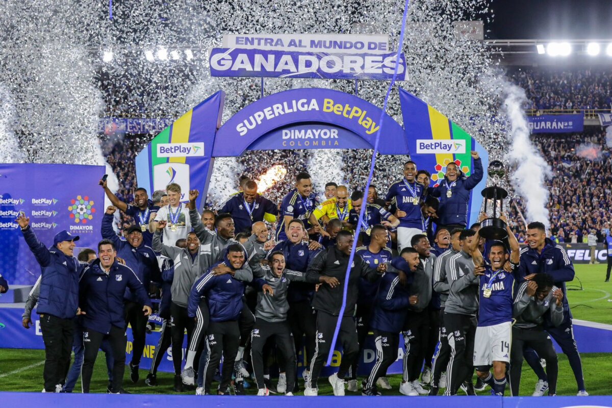 Millos, campeón de campeones de Colombia Millos venció a Junior esta noche en El Campín en el parido de vuelta de la Superliga, consagrándose campeón de la competencia.