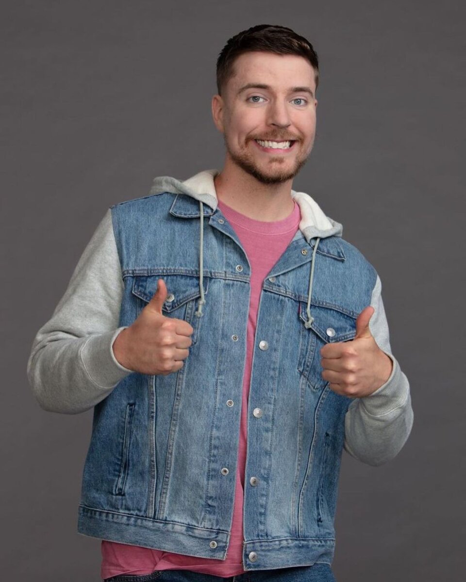 MrBeast, Influenciador del bien Jimmy Donaldson nació en Kansas (EE.UU.), tiene 25 años, se hace llamar MrBeast y se puede decir que es un héroe moderno o por lo menos así lo ven millones de niños en el mundo.
