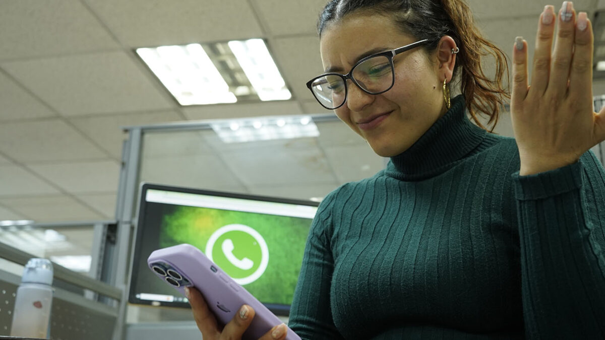 Ojo a lo que vemos en internet 10 Ojo a lo que vemos en internet Los ciberdelincuentes están alerta a cualquier oportunidad para distribuir malware y sacar provecho. Por eso, crean aplicaciones maliciosas con el objetivo de provocar ataques de denegación de servicio.