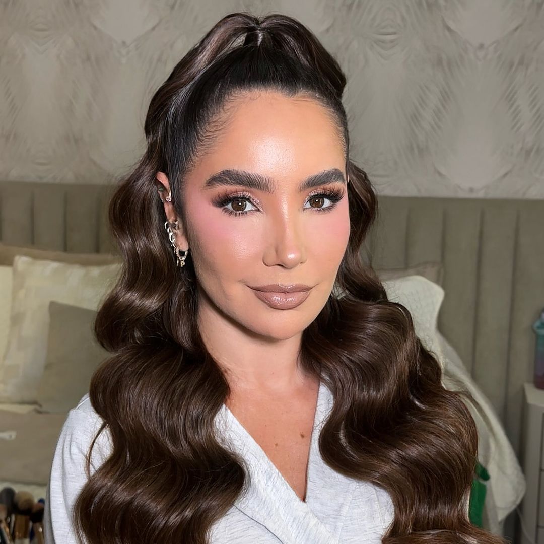 Paola Jara reveló que sufre de una enfermedad y Jessi Uribe no la "ayuda" En esta ocasión, Paola aprovechó para expresar abiertamente que está lidiando con una enfermedad y su pareja no está brindándole apoyo en esta situación.