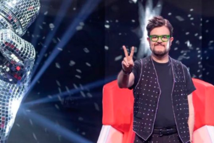 Piden la salida de jurado de La Voz Kids :“Tiene una acusación por acoso a un menor de edad” los internautas se han encargado de revivir el tema en redes sociales, a propósito del estreno de La Voz Kids.